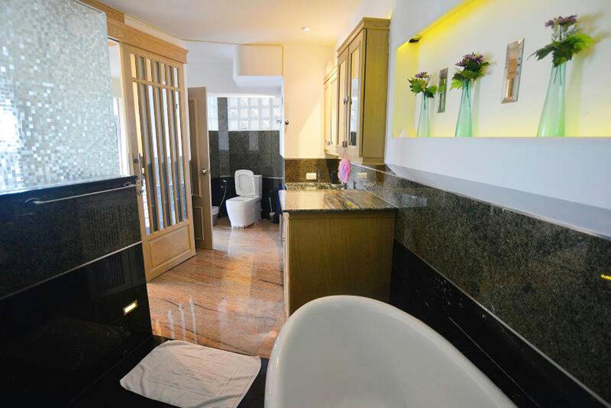 Penthouse Galare Thong Tower Lejlighed Chiang Mai Eksteriør billede